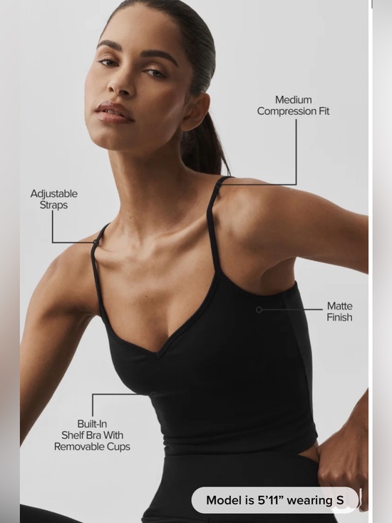 ALO Yoga Tops - NWT Alo Yoga Airbrush Refined Bra Tank in Black Size Small